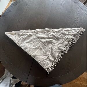Triangle scarf